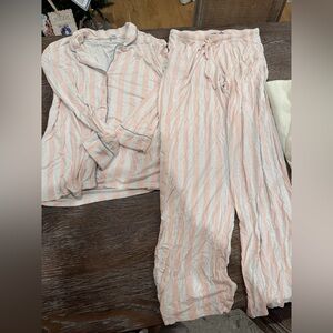 Nordstrom light pink striped pajamas